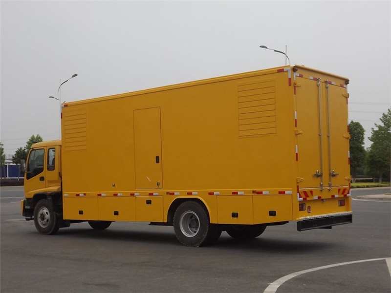 奉贤发电车出租- 柴油发电机油箱怎么清洗