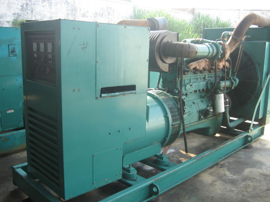 奉贤租赁发电机- 发电机碳刷磨损的原因是什么