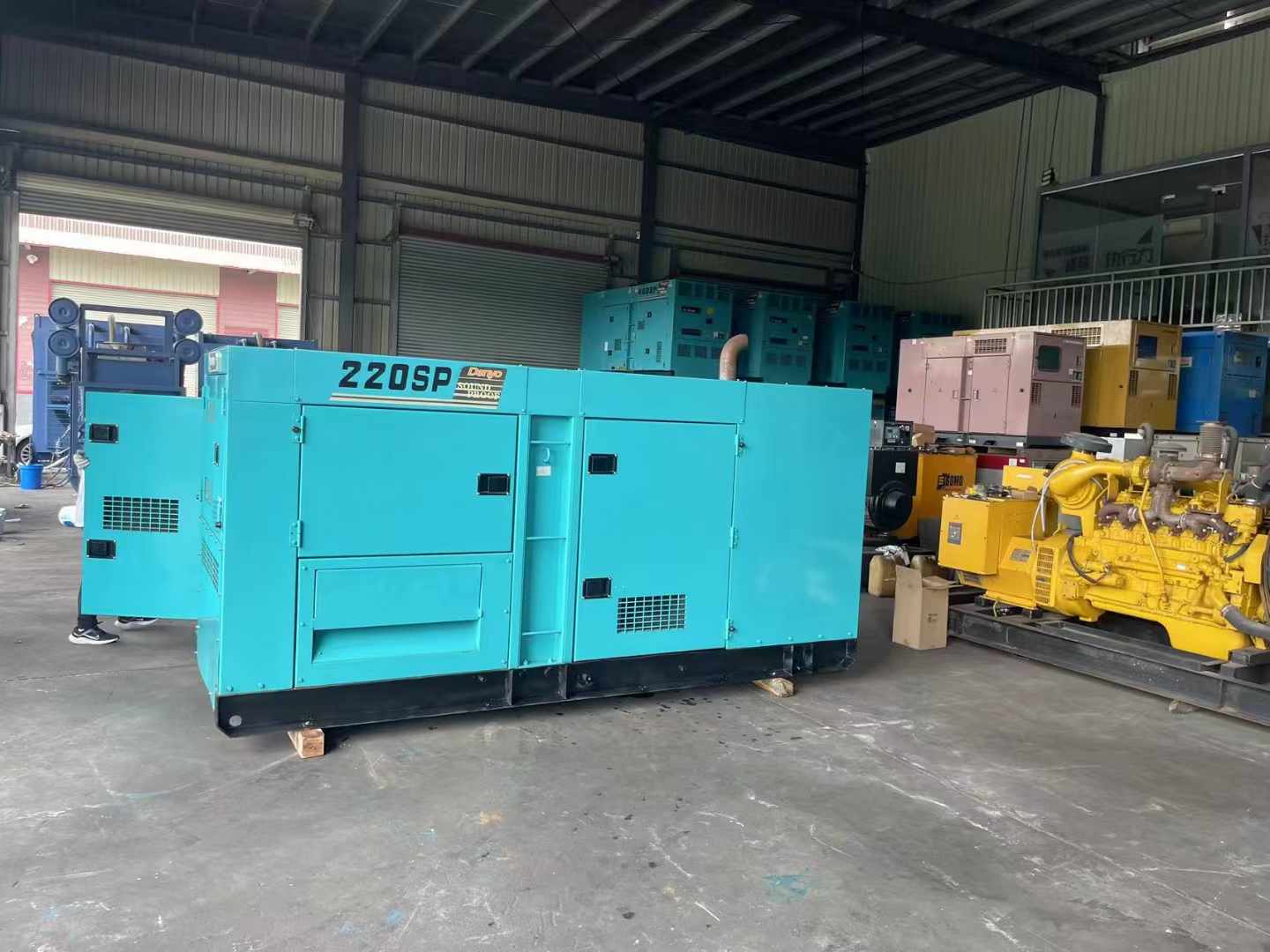 奉贤800kW 柴油发电机的输出电流波动范围是多少？