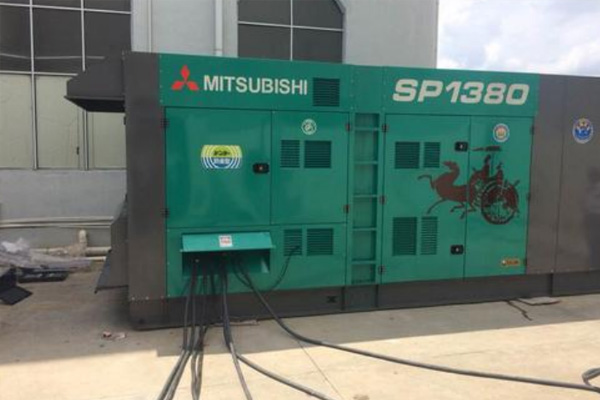 奉贤为什么有些柴油发电机组的输出电压可以调节？