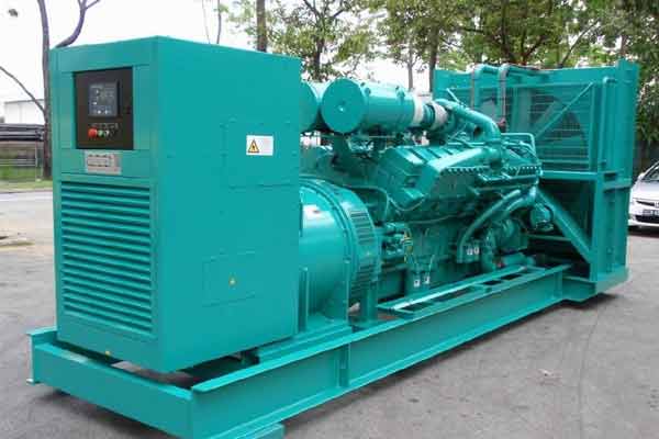 奉贤柴油发电机组电压不稳定怎样维修？