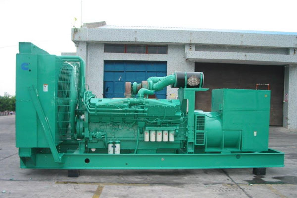 奉贤工厂发电机应急发电时如何更准确地检查发电机状态？