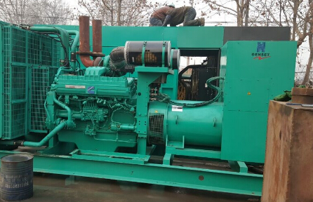 奉贤发电机组如何判断水冷式机油散热器内部是否需要清洗？